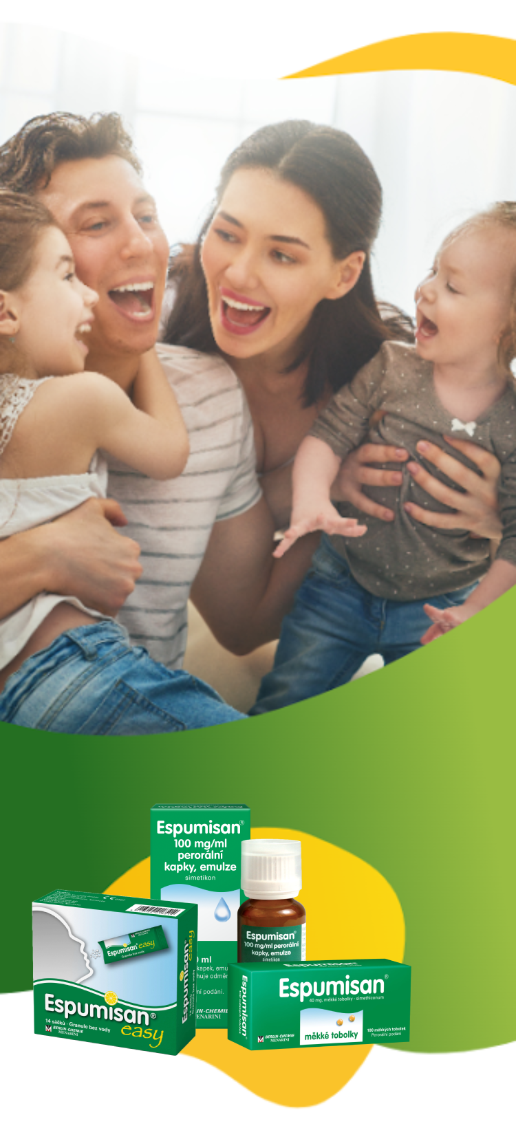 Mladá rodina v dobré náladě, která se bezstarostně směje po užití Espumisanu: Každý z rodičů drží jedno dítě, v popředí jsou balení Espumisanu v různých lékových formách pro různé potřeby.